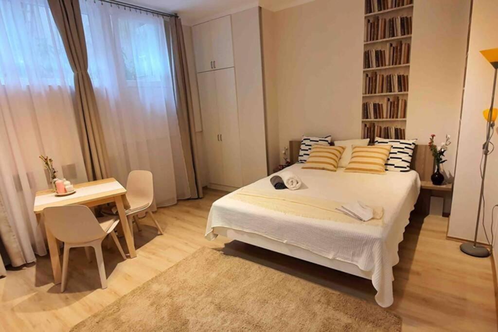 Studio Flat In The Center Of Budapest Extérieur photo